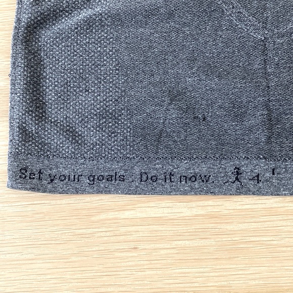 Heather Gray Lululemon Swiftly Tech Racerback Tank size 4 - Picture 5 of 5